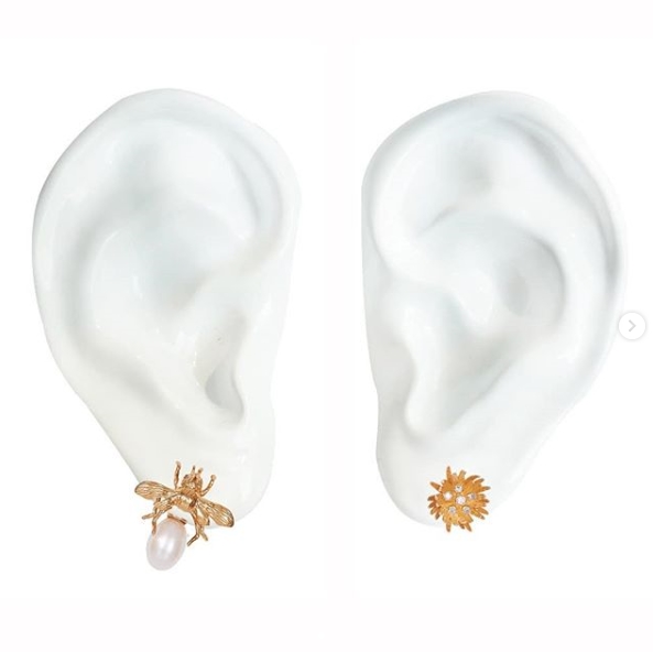 [수별] Flying bee earrings