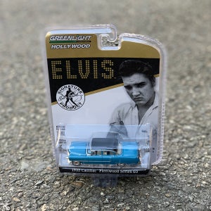 그린라이트 1:64 1955 캐딜락 플릿우드 블루 엘비스소장차량 다이캐스트 미니카