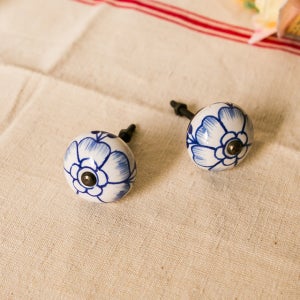 핸드메이드 옷장 붙박이장 가구손잡이 블루 샤론플라워 세라믹 4.5cm