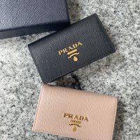 [영국아울렛] 프라다 카드 명함 지갑 비텔로무브 레더 1MC122