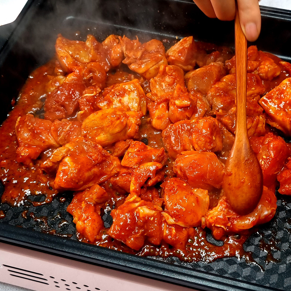 천지푸드 숯불 간장 닭갈비 1kg 양념 닭요리 춘천 캠핑 닭구이 택배 (닭다리 순살)