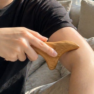삼각뿔 지압마사지기 / 까치봉 지압봉 괄사 원목