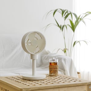 쿨린 BLDC 허니콤 6인치 무선 미니 탁상용선풍기