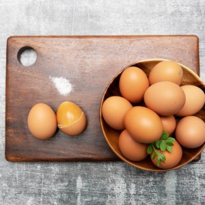 맥반석 훈연 참나무 훈제 구운 계란 삶은 꾼란 대란 쫄깃한 찐 중란 2판(60구)파손보상