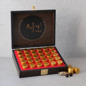 금흑단 목함 30환 / 흑삼과 15가지 전통원료로 만든 흑삼환
