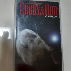 캐리 앤 론 Carry & Ron Carry On 카세트 테이프 미개봉