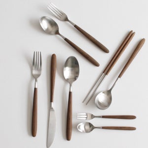 그립감 좋은 우드 커트러리 숟가락 젓가락 나이프 포크 디저트스푼