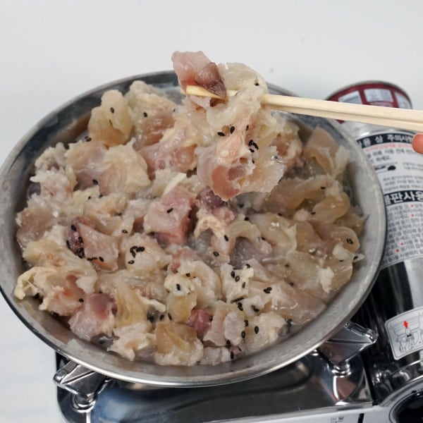 고기생각 핏물 빼고 손질된 쫀득한 알스지 소힘줄 스지 수육용 700~800g