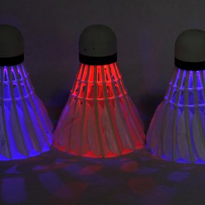 4P 야간 밤 운동 배드민턴 LED 셔틀 콕 공