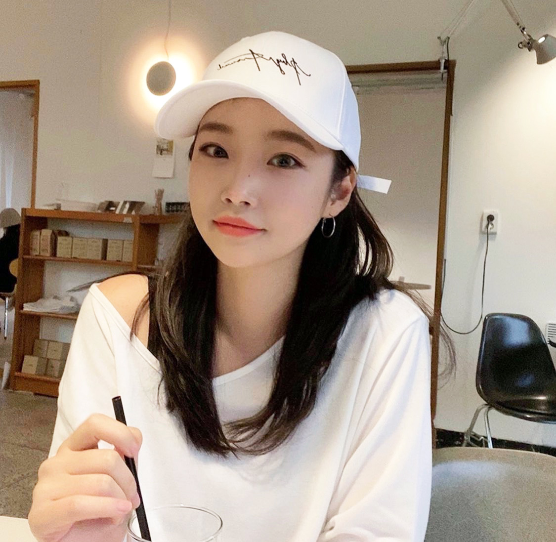 플레이어라운드 심볼 로고 남자 여자 화이트 여행 볼캡 모자