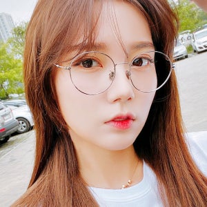 오버사이즈 얼굴형에 맞는 동글이 가벼운 시력보호 블루라이트 차단 안경(남녀공용)