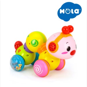 홀라 꿈틀꿈틀 기어가는 스마일 애벌레