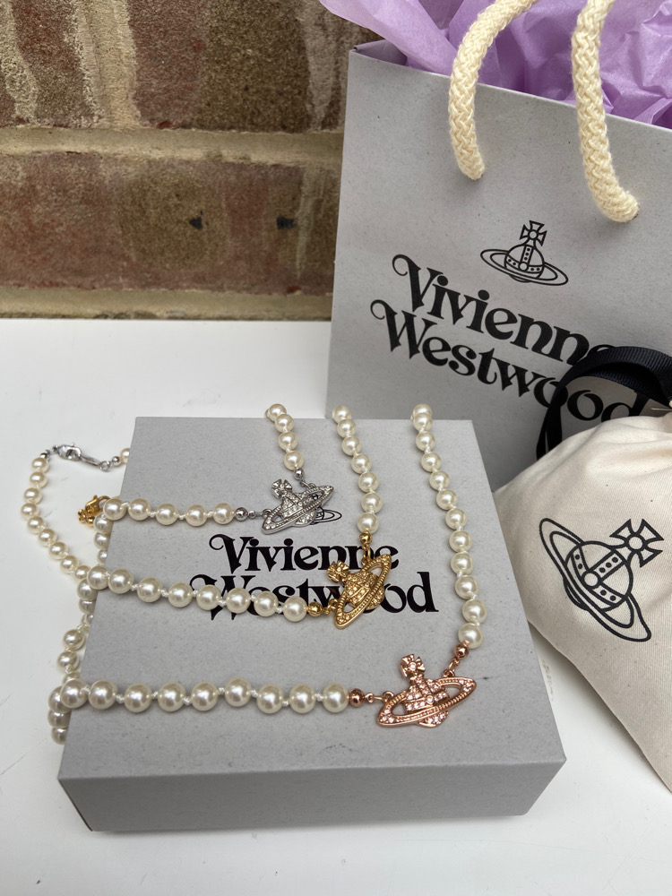 비비안웨스트우드 미니 바스 릴리프 펜던트 목걸이