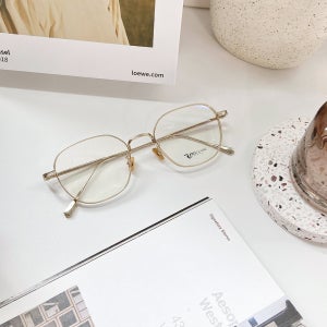 루클래식 T54 C01 골드 빅사이즈 베타티타늄 안경테