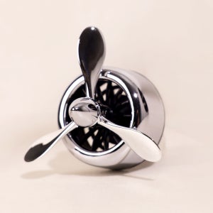 플래트 차량용 방향제 F430 고급 프로펠러 자동차 세라믹 디퓨저 새차 선물 일랑일랑