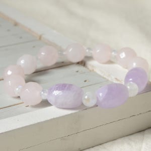 원석팔찌 여성팔찌 라일락수정 & 화이트문스톤 & 장미수정