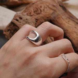 [925실버] 하프엔하프 면 시스루 모던감성 실버반지