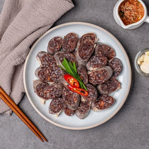 장충동왕족발 고기순대 1kg 국내산돼지고기 간편한 야식 분식집순대