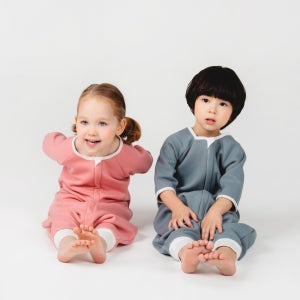 유니애슐리 슬립색 무지 털기모 융기모 다리달린 수면조끼 KC인증