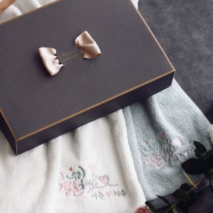 우리 결혼해요 2p 디자인변경가능 수건 타올 답례품 결혼식 웨딩 스몰웨딩 결혼후하객선물