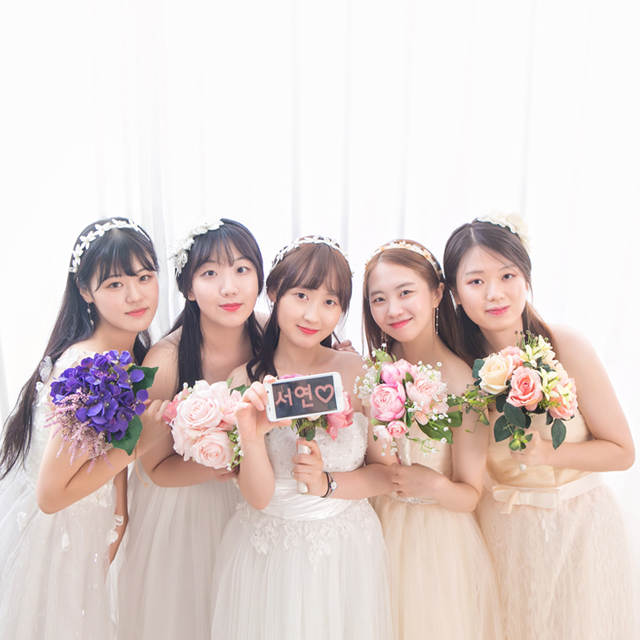 [부산우정사진] 드레스, 한복, 교복 등 다양한 의상 이미지 사진