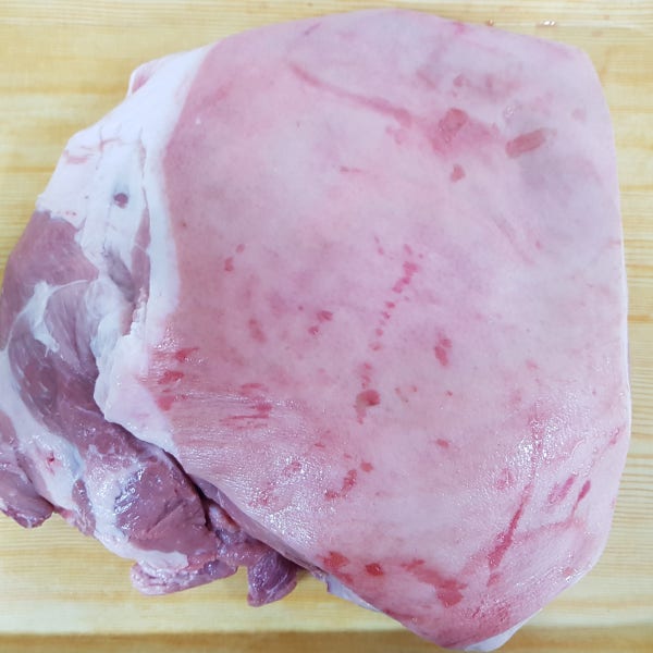 육자재 한돈 앞다리살 4kg 원육 냉장 껍질 있음 수육 구이 불고기 덩어리