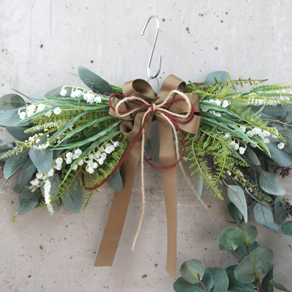 그린테리어 현관 문 벽 장식 스웨그 갈란드 행잉 식물 <b>리프</b> 은방울 꽃 <b>올리브</b> 잎 조화 가랜드