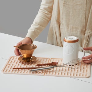 드라잉매트 식기건조대 실리콘 식기건조매트 미니 싱크대 설거지 접이식 열탕소독 냄비받침 피치