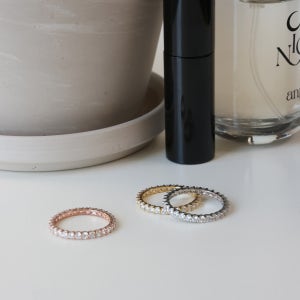 라퐁텐 렐 2mm 큐빅 가드링 테니스 반지