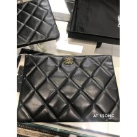 샤넬 19 라지 램스킨 블랙 클러치백 CHANEL 19 LARGE LAMBSKIN BLACK CLUTCH BAG