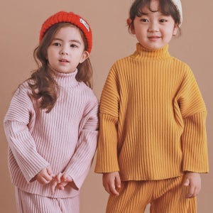 츄잉폴라티 남아 여아 아동 골지 기모 등원룩 남매룩 목폴라 티셔츠