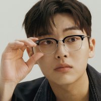 이츠모 액터 ACTOR 최현욱 하금테안경 금테 반무테 티타늄안경테