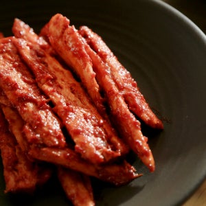 춘천 맛집 토담숯불닭갈비택배 매콤한 더덕구이 250g 캠핑 별미