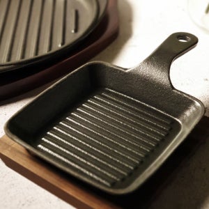 무쇠 사각 그릴 주물 스테이크 철팬 원목받침포함
