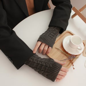 [무배] 1+1 니트 꽈배기 롱 핸드워머 팔토시 장갑