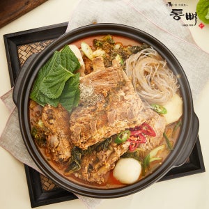 [통뼈몰] 25년 전통의 맛 그대로 - 통뼈 우거지 감자탕 담백한맛, 1kg, 2개