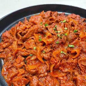 [삼삼막창] 고추장불고기 1kg 제육볶음 매콤불고기 밥반찬 술안주