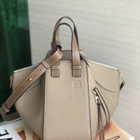 Loewe 로에베 해먹백 스몰 그레인드 카프스킨 ( 샌드밍크, 탄, 블랙, 샌드 )