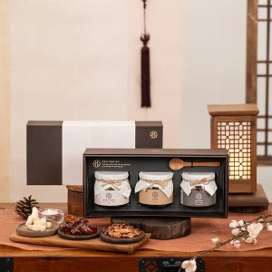 궁중비법 서가 422(콩고물도라지 + 금귤 + 꿀호두정과) 양가 부모님 설 명절 선물 세트