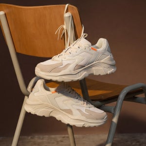 밸롭 봄버에어 어글리슈즈 키높이 굽높은 스탠딩화