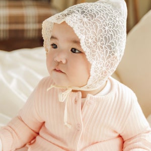 브라이튼 레이스 아기보넷
