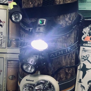 초고성능 방수 헤드랜턴 2500루멘 USB충전가능, 3가지모드 12시간 사용, 2000배율 줌기능 (18650 배터리 별도)