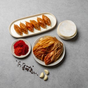 매운김치만두 묵은지 국산 고기 수제 김치만두 만두소만두피는직접만드는집