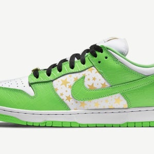 슈프림 X 나이키 SB 덩크 로우 그린 SUPREME X NIKE SB DUNK 예쁜신발 한정판 직수입 운동화 DH3228-101