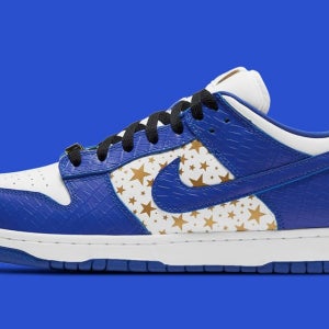 슈프림 X 나이키 SB 덩크 로우 하이퍼 블루 SUPREME X NIKE SB DUNK 예쁜신발 한정판 직수입 운동화 DH3228-100