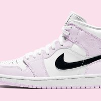 나이키 에어 조던1 미드 우먼스 베얼리 로즈 핑크 Nike Air Jordan 1 W Mid BQ6472-500