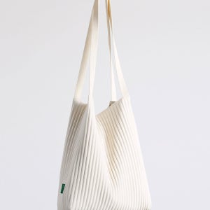 [그린스터프] 무심한듯 박시한 쇼퍼백 53 플리츠 주름