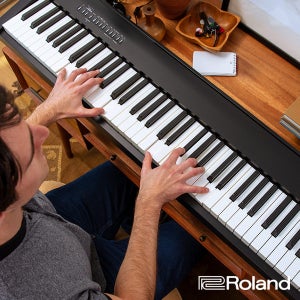 롤랜드 FP30X 디지털 전자 포터블 피아노 ROLAND FP-30X 블랙 + 쌍열스탠드 풀패키지