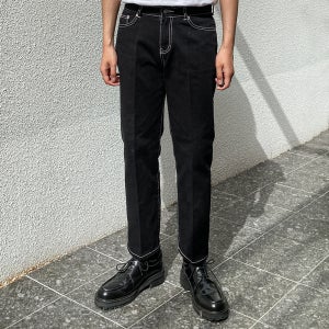 남자 스티치 일자 데님 블랙진