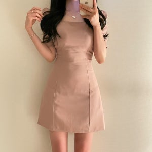 어반 모던 스퀘어넥 퍼프소매 결혼식 하객룩 데이트 소개팅 절개 슬림 반팔 미니 원피스